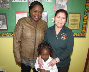Family worker Abigail Osorto with CHELC parent Mariam