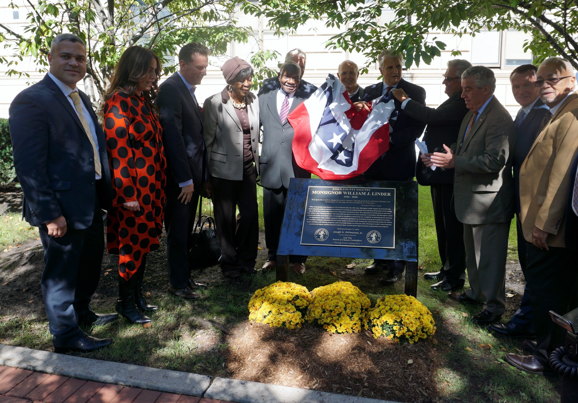 You are currently viewing Essex County Dedicates Plaque to NCC Founder Along Legends Way