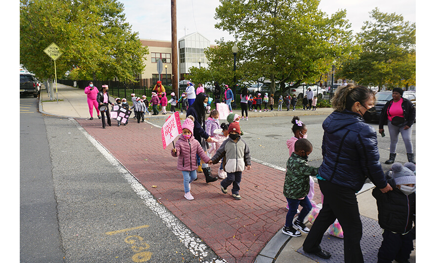 CHELC Breast Cancer Walk 10-18-2022 Crossing the street for web